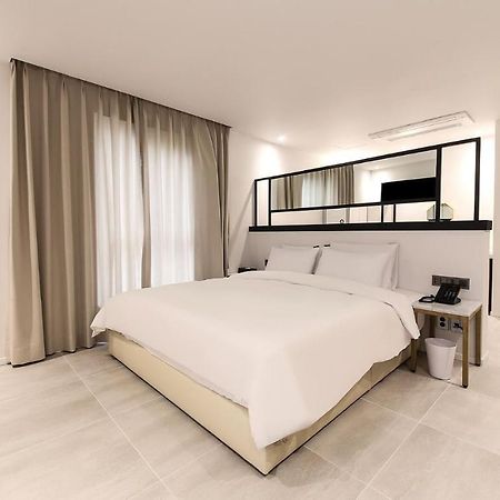 H Moment Hotel Songjeong Пусан Екстер'єр фото