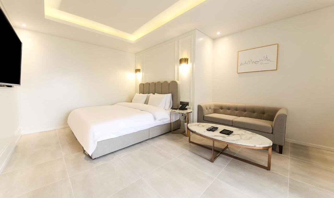 H Moment Hotel Songjeong Пусан Екстер'єр фото