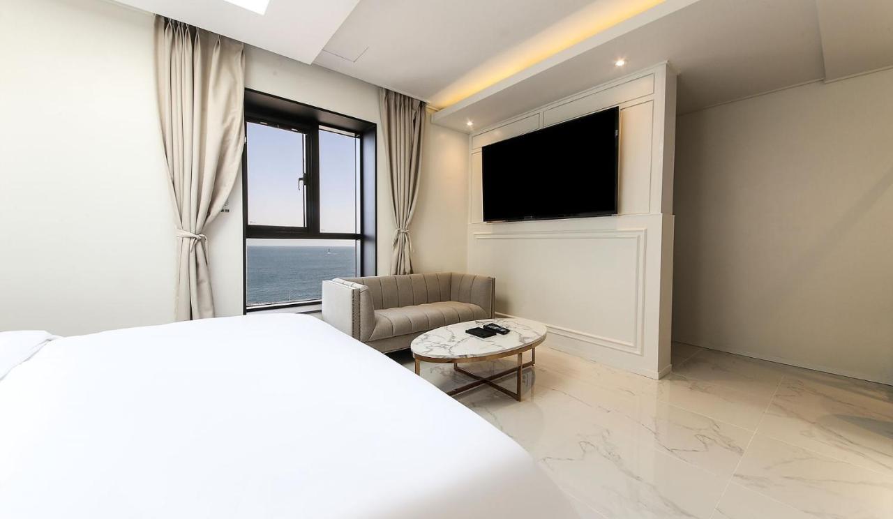 H Moment Hotel Songjeong Пусан Екстер'єр фото