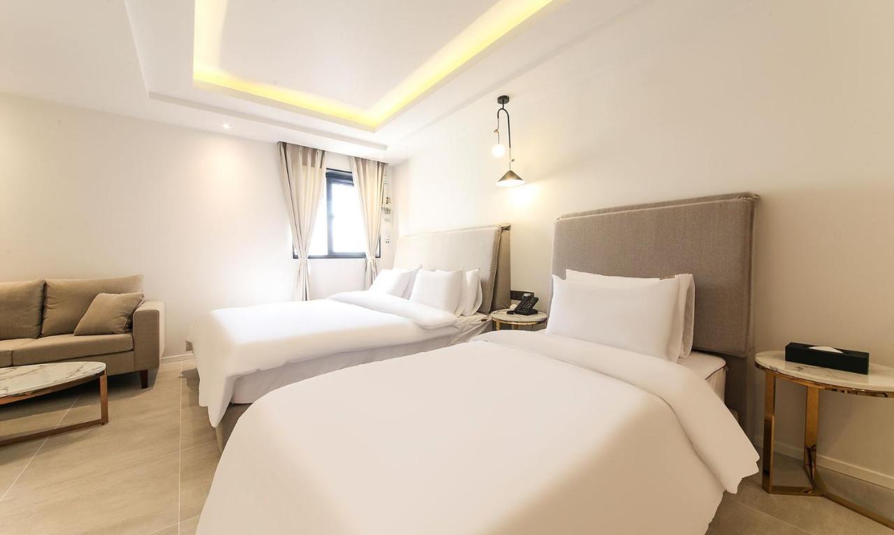 H Moment Hotel Songjeong Пусан Екстер'єр фото