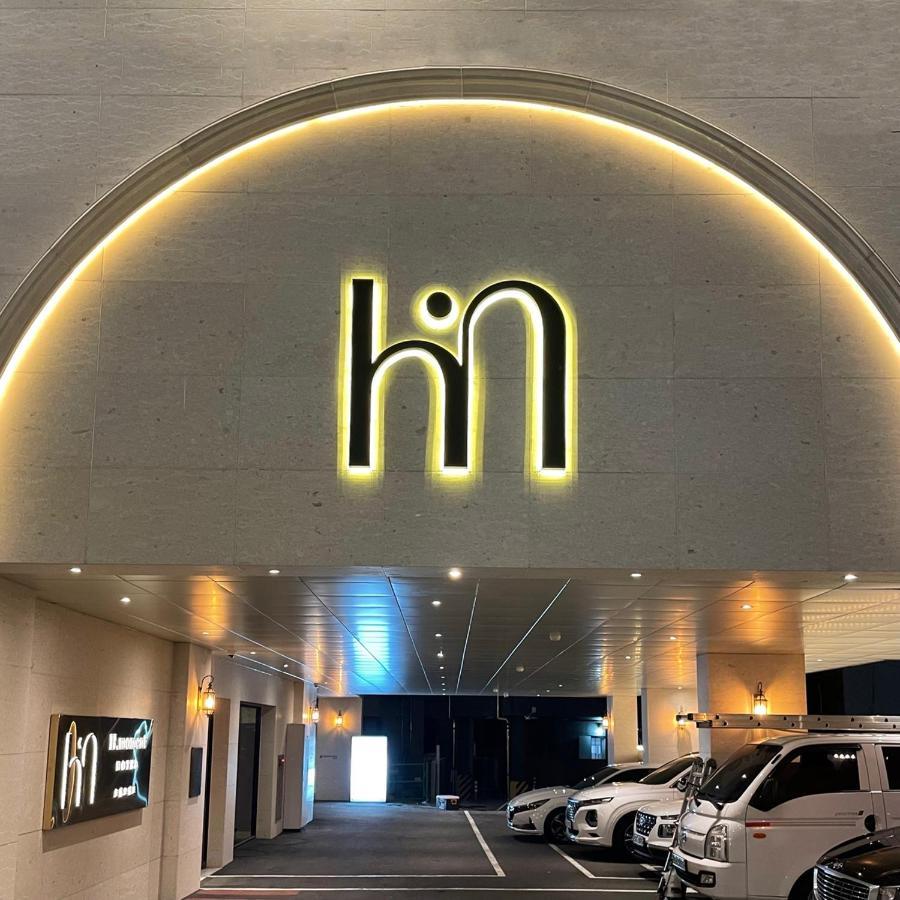 H Moment Hotel Songjeong Пусан Екстер'єр фото