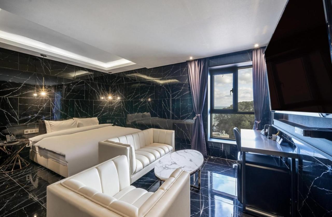 H Moment Hotel Songjeong Пусан Екстер'єр фото