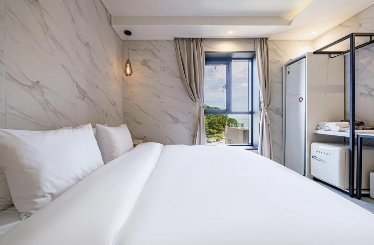 H Moment Hotel Songjeong Пусан Екстер'єр фото