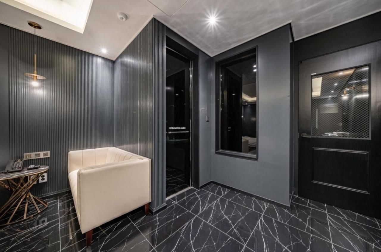 H Moment Hotel Songjeong Пусан Екстер'єр фото