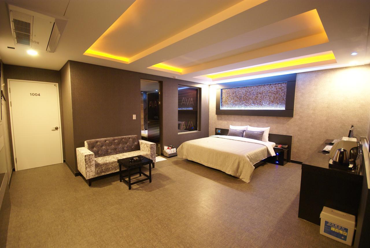 H Moment Hotel Songjeong Пусан Екстер'єр фото