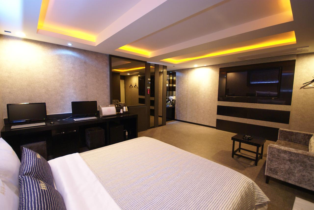 H Moment Hotel Songjeong Пусан Екстер'єр фото