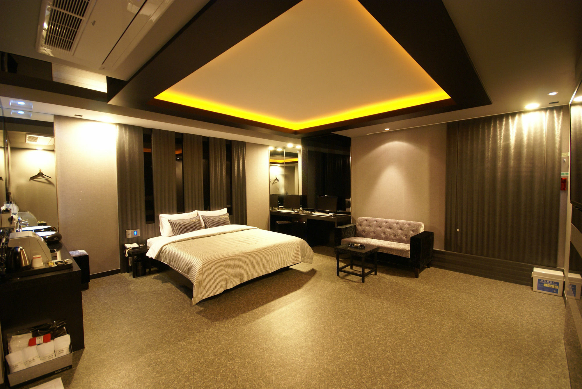 H Moment Hotel Songjeong Пусан Екстер'єр фото